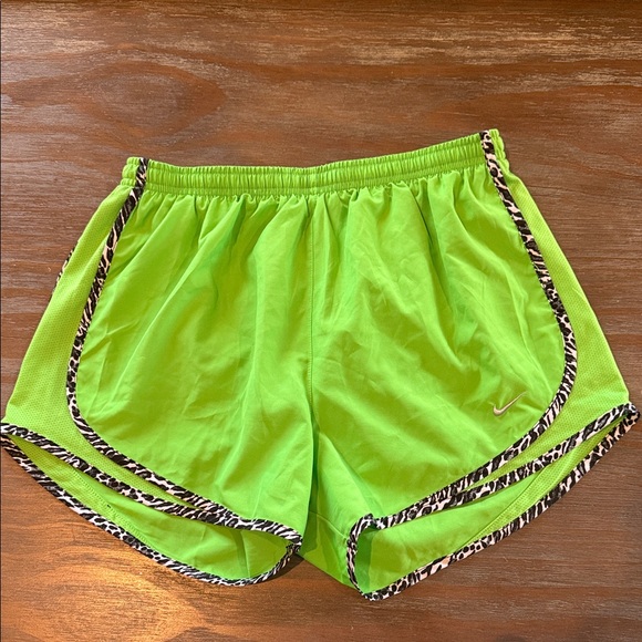 Nike Women's Bright Green Zebra Athletic Shorts Dri-Fit Medium - Picture 1 of 8